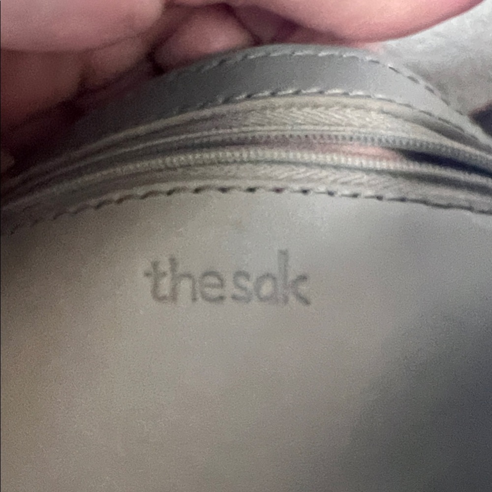 The Sak Los Feliz large leather tote bag - in a Sage Green - Picture 2 of 6